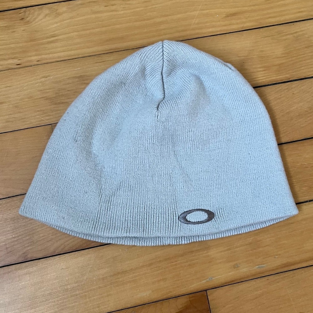 Vintage Oakley Grey Knit Beanie Embroidered Ellipse Logo SkullCap Y2K Streetwear